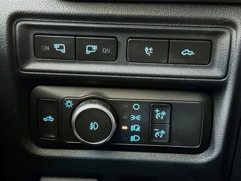 Used 2021 Ford F150 Lariat w/ Equipment Group 502A High image 9