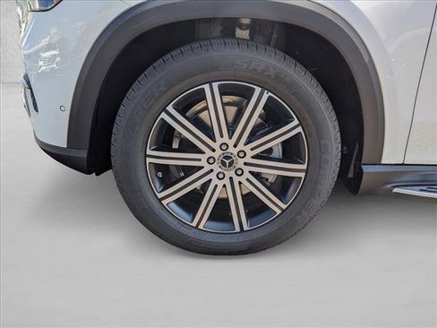 Certified 2025 Mercedes-Benz GLE 350 4MATIC image 9