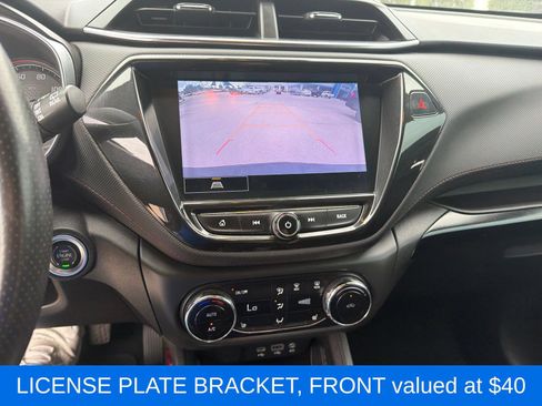 Used 2021 Chevrolet TrailBlazer RS w/ Sun and Liftgate Package FWD image 9