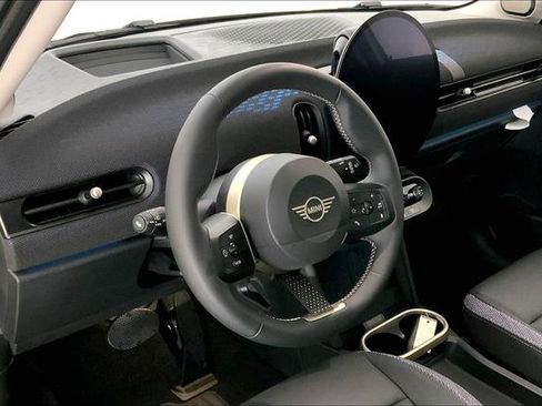 Certified 2025 MINI Cooper S image 21