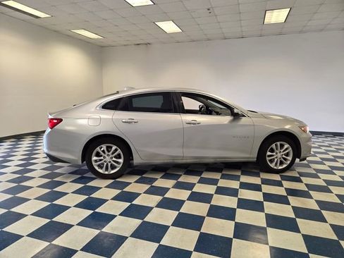 Used 2016 Chevrolet Malibu LT FWD image 9