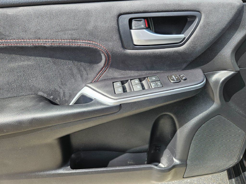Used 2016 Toyota Camry XSE w/ Advanced Technology Package FWD image 25