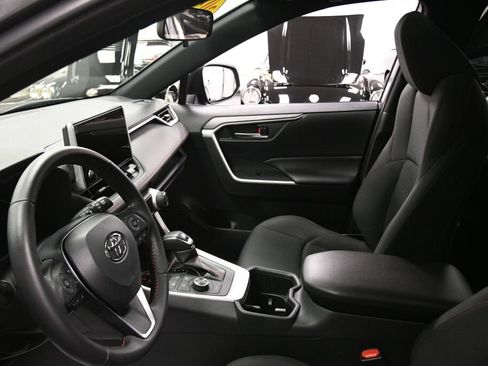 Used 2023 Toyota RAV4 SE w/ Weather & Moonroof Package AWD/4WD image 21