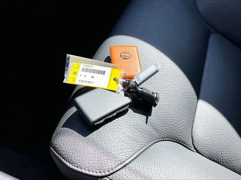 Used 2024 Volvo XC90 B5 Plus image 32