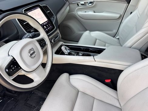 Used 2023 Volvo XC90 T8 Ultimate w/ Protection Package Premier AWD/4WD image 9