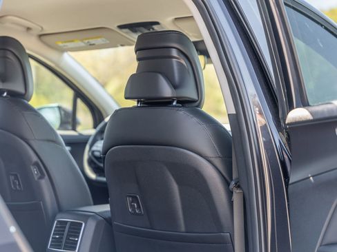 New 2026 Kia Sportage EX FWD image 10