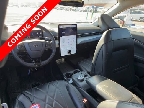 Used 2022 Ford Mustang Mach-E Select image 6