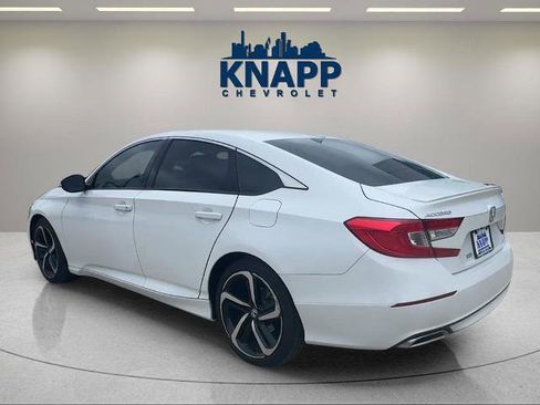 Used 2020 Honda Accord Sport image 3