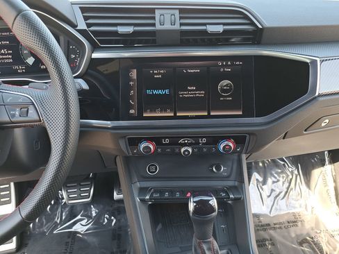 Certified 2025 Audi Q3 2.0T Premium Plus w/ Premium Plus Package image 21