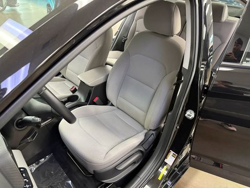 Used 2019 Hyundai Elantra ECO FWD image 11