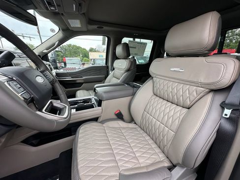 New 2026 Ford F350 Platinum w/ Platinum Plus Package AWD/4WD image 17