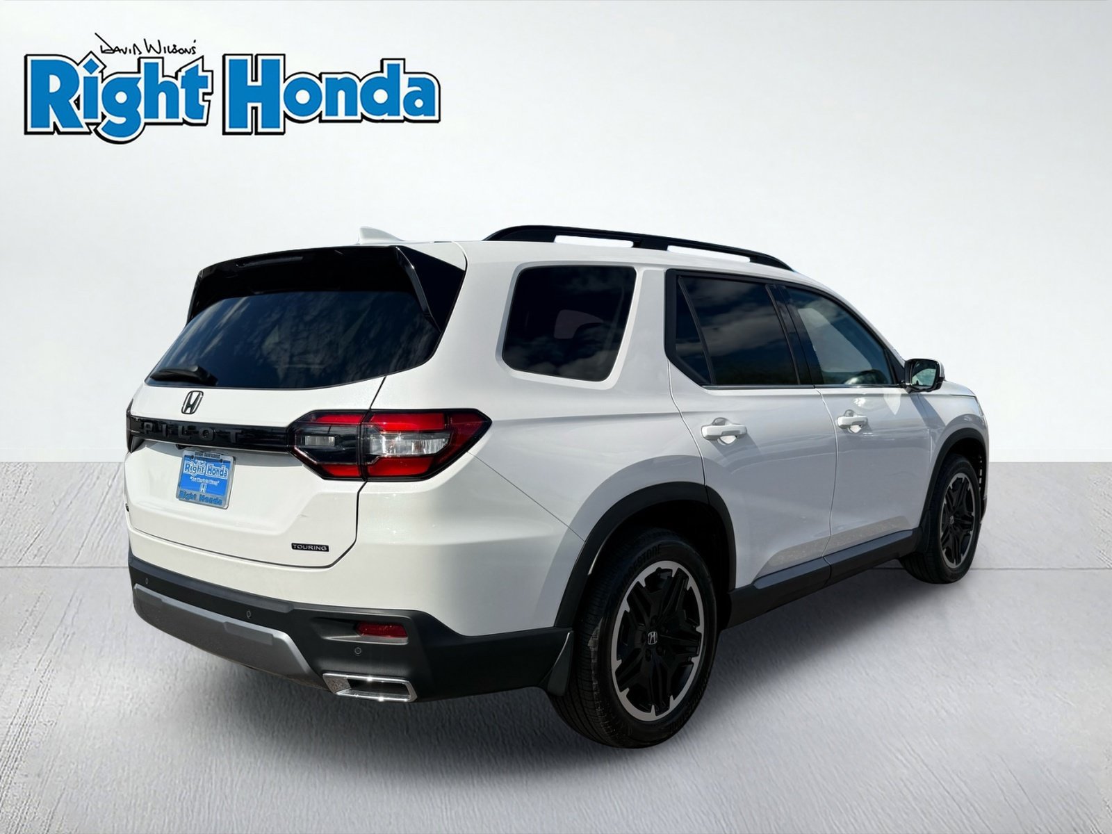 Used 2026 Honda Pilot Touring image 8