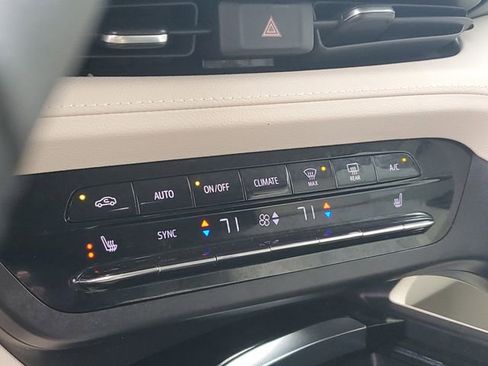 Certified 2023 Buick Envision Preferred image 16