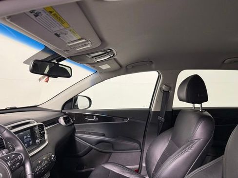 Used 2018 Kia Sorento FWD image 30