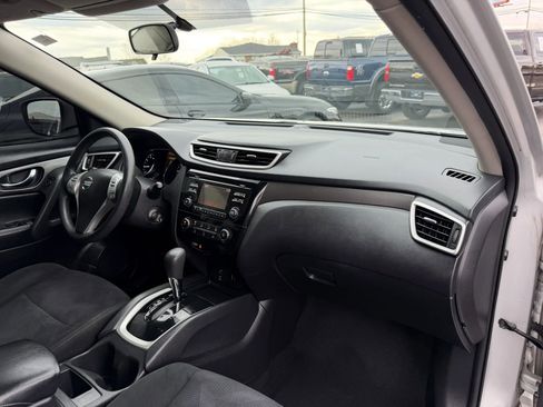 Used 2016 Nissan Rogue S image 15