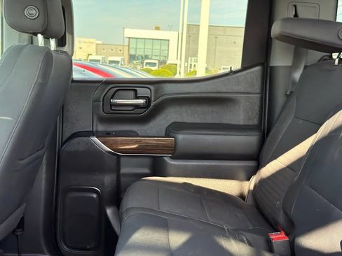 Used 2019 GMC Sierra 1500 SLE w/ SLE Value Package AWD/4WD image 18