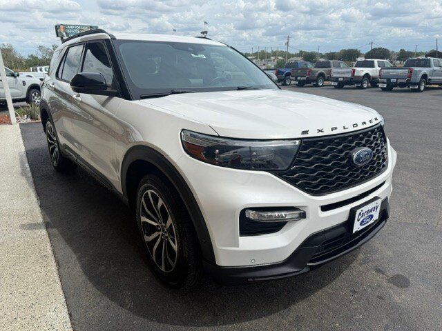 Used 2021 Ford Explorer ST w/ Equipment Group 401A AWD/4WD image 4