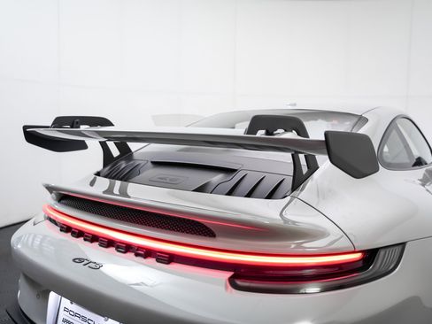 Used 2022 Porsche 911 GT3 image 25