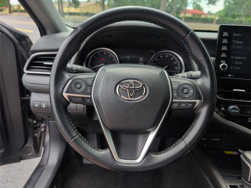 Used 2024 Toyota Camry XLE FWD image 28