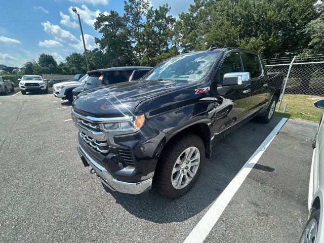 Used 2024 Chevrolet Silverado 1500 LTZ w/ LTZ Premium Package AWD/4WD image 3