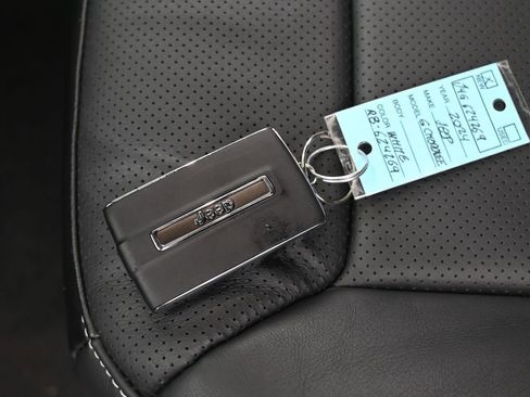 Used 2024 Jeep Grand Cherokee Overland image 41