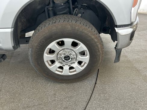 Used 2024 Ford F250 XLT image 19