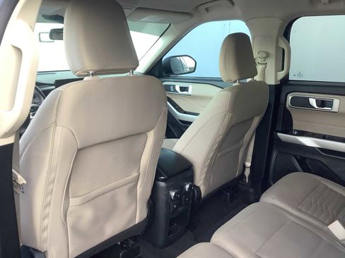 Used 2021 Ford Explorer XLT w/ Class III Trailer Tow Package image 12