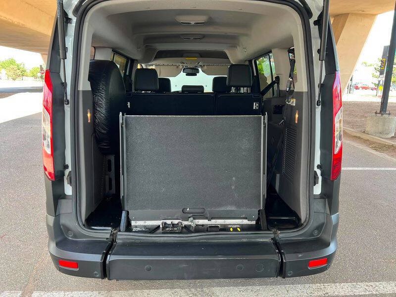 Used 2022 Ford Transit Connect XL FWD image 48