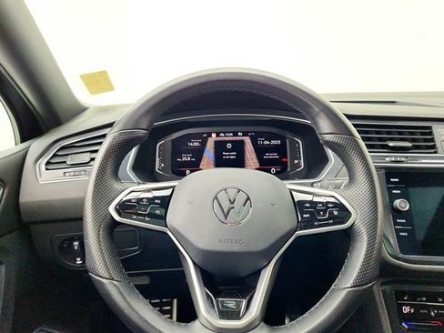 Used 2023 Volkswagen Tiguan SEL R-Line image 24