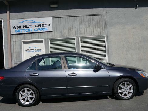 Used 2004 Honda Accord EX image 22