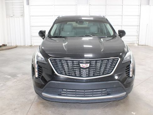 Used 2020 Cadillac XT4 Premium Luxury FWD image 3