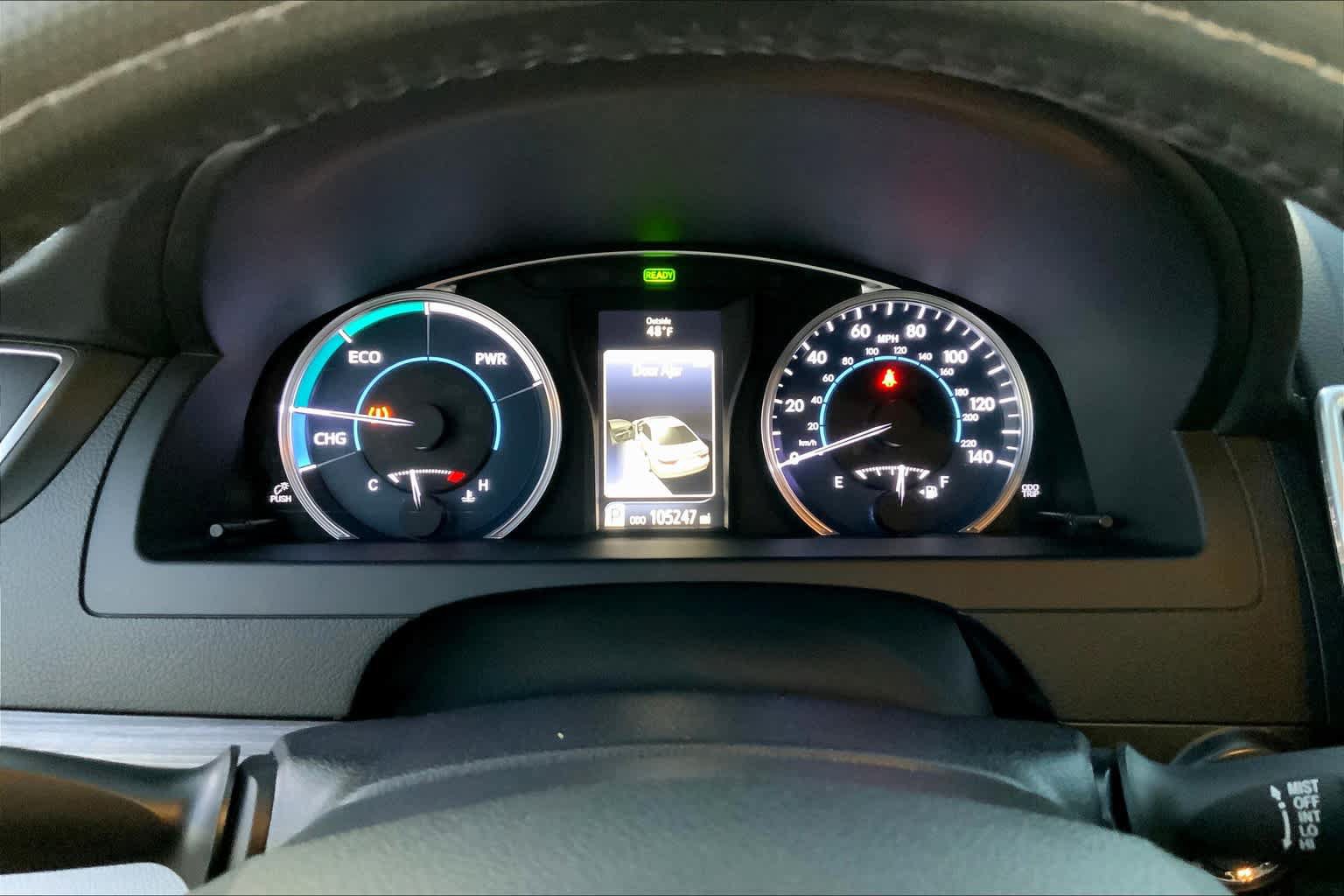 Used 2017 Toyota Camry XLE w/ Moonroof Package FWD image 26
