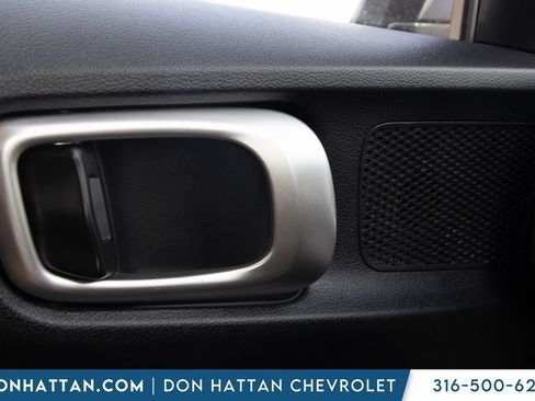 Used 2025 Hyundai Venue SEL FWD image 15