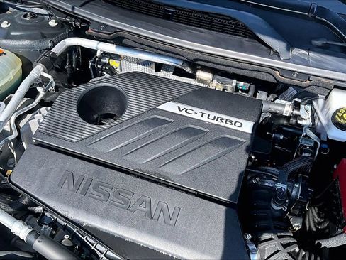 Used 2025 Nissan Rogue SV AWD/4WD image 37
