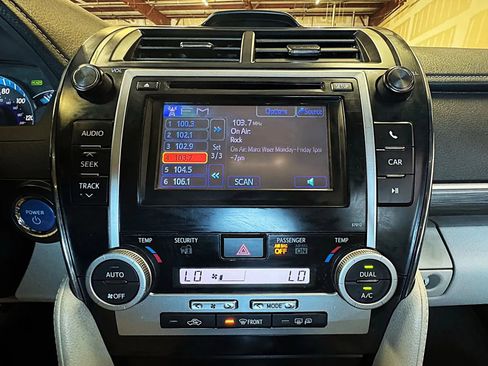 Used 2012 Toyota Camry XLE image 25