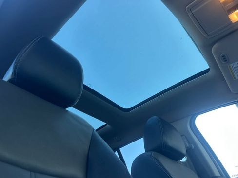 Used 2013 Ford Edge Sport w/ Driver Entry Pkg FWD image 17
