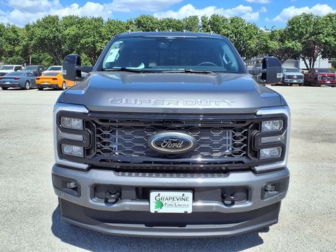 New 2026 Ford F250 Lariat w/ Black Appearance Package AWD/4WD image 2