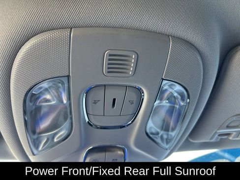 Certified 2022 Jeep Compass Limited w/ Sun and Sound Group image 25