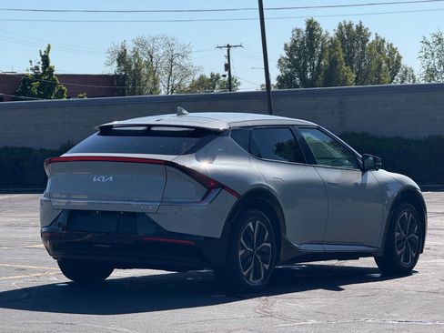 Used 2022 Kia EV6 Wind w/ Wind Technology Package AWD/4WD image 5