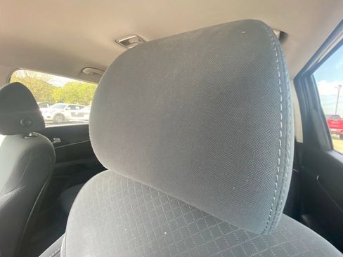 Used 2019 Kia Sorento FWD V6 w/ LX V6 Convenience Package image 14