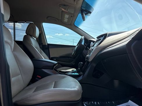 Used 2017 Hyundai Santa Fe SE w/ SE Premium Package 02 FWD image 35