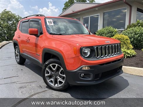 Used 2016 Jeep Renegade Latitude w/ Safety & Security Group AWD/4WD image 1