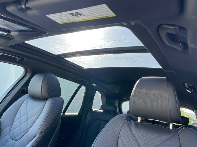 Used 2026 BMW X5 xDrive40i w/ Premium Package AWD/4WD image 23