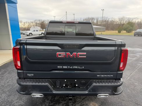 Used 2021 GMC Sierra 1500 Denali w/ Denali Premium Package image 11