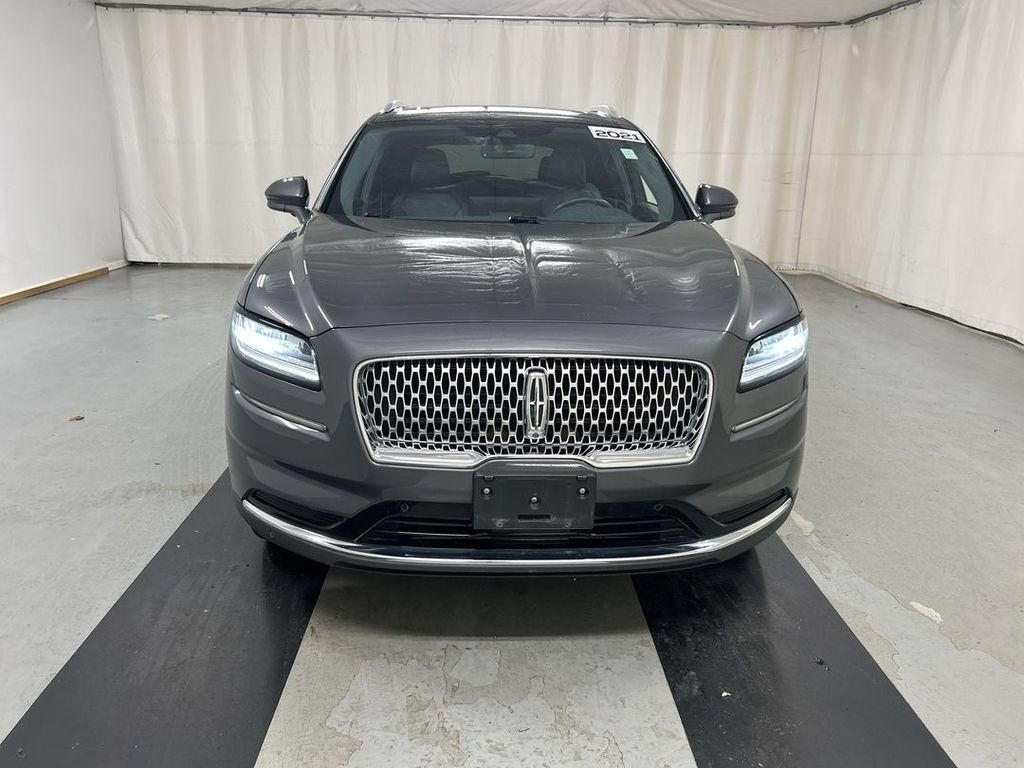 Used 2021 Lincoln Nautilus Reserve w/ Equipment Group 201A AWD/4WD image 3