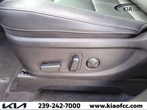 Certified 2024 Kia Telluride EX w/ EX Captain's Chair Package FWD image 23