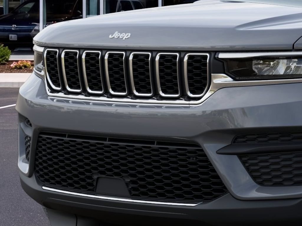 New 2027 Jeep Grand Cherokee Laredo X RWD image 11