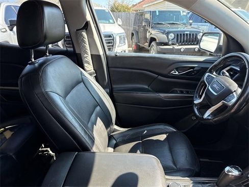 Used 2018 GMC Acadia SLT image 13
