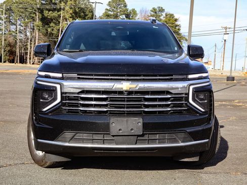 Used 2025 Chevrolet Tahoe LT image 2
