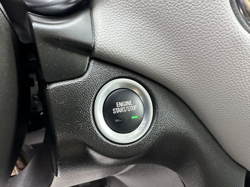 Used 2024 Chevrolet Equinox LS w/ LS Convenience Package image 36